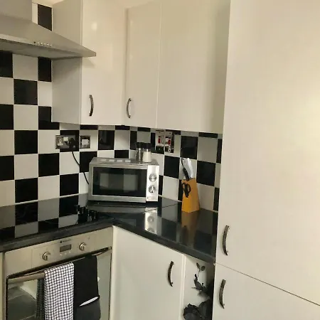 City Center Townhouse شقة *