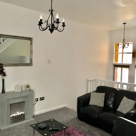 City Center Townhouse شقة