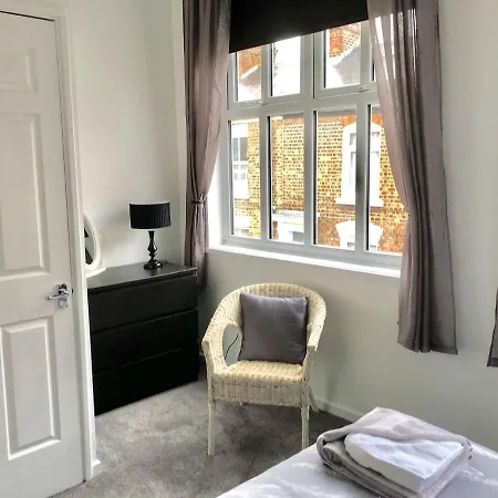 City Center Townhouse شقة *